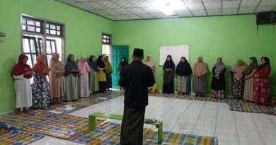 Bersinar Cahaya Maulid: Penyuluh Agama Ajak Umat Teladani Rasulullah